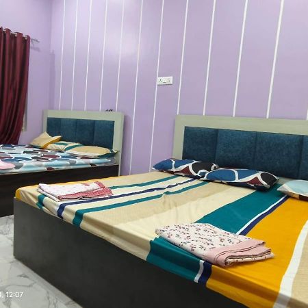 Shree Ayodhya Dham Guest House 300 Meter From Sri Ram Temple Free Pick Up , Drop , Breakfast & Wifi Экстерьер фото